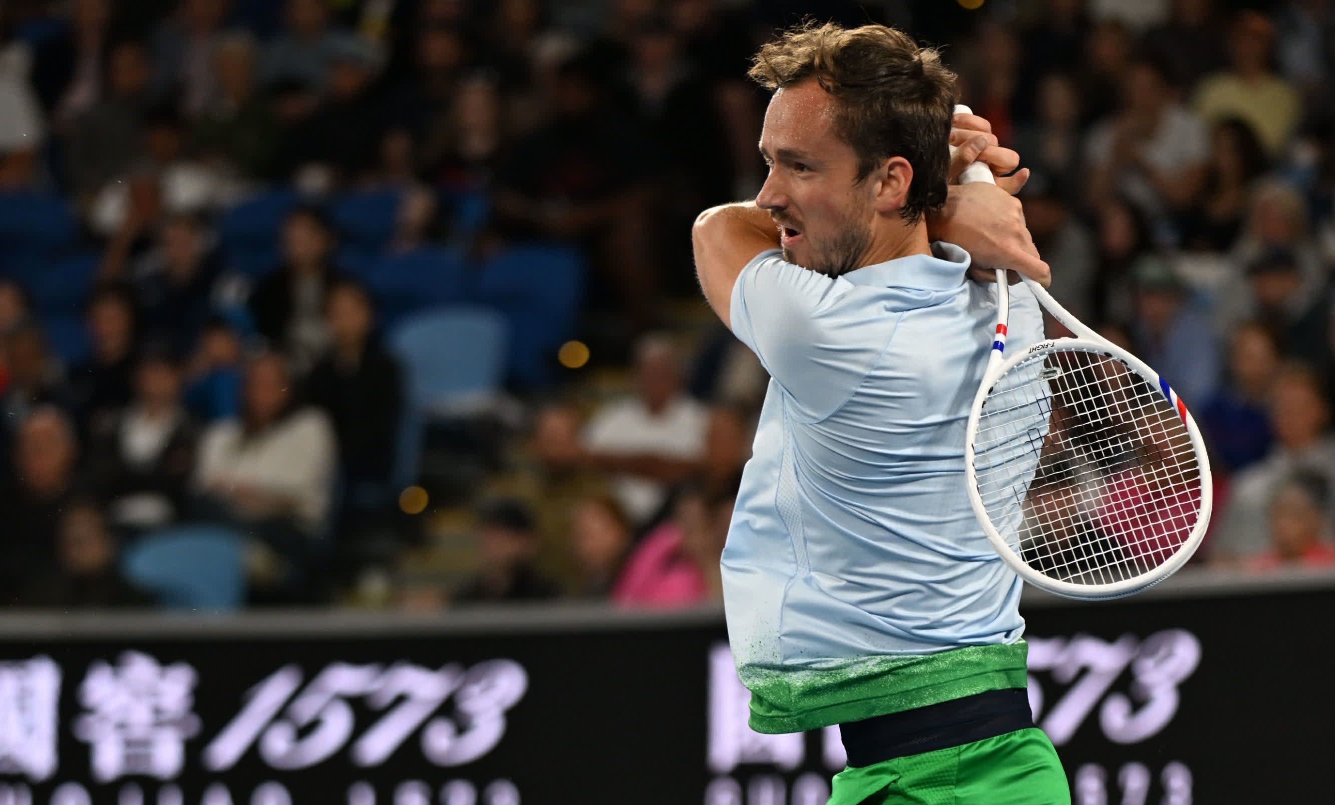 美网翻盘澳网，梅德韦杰夫点燃赛场