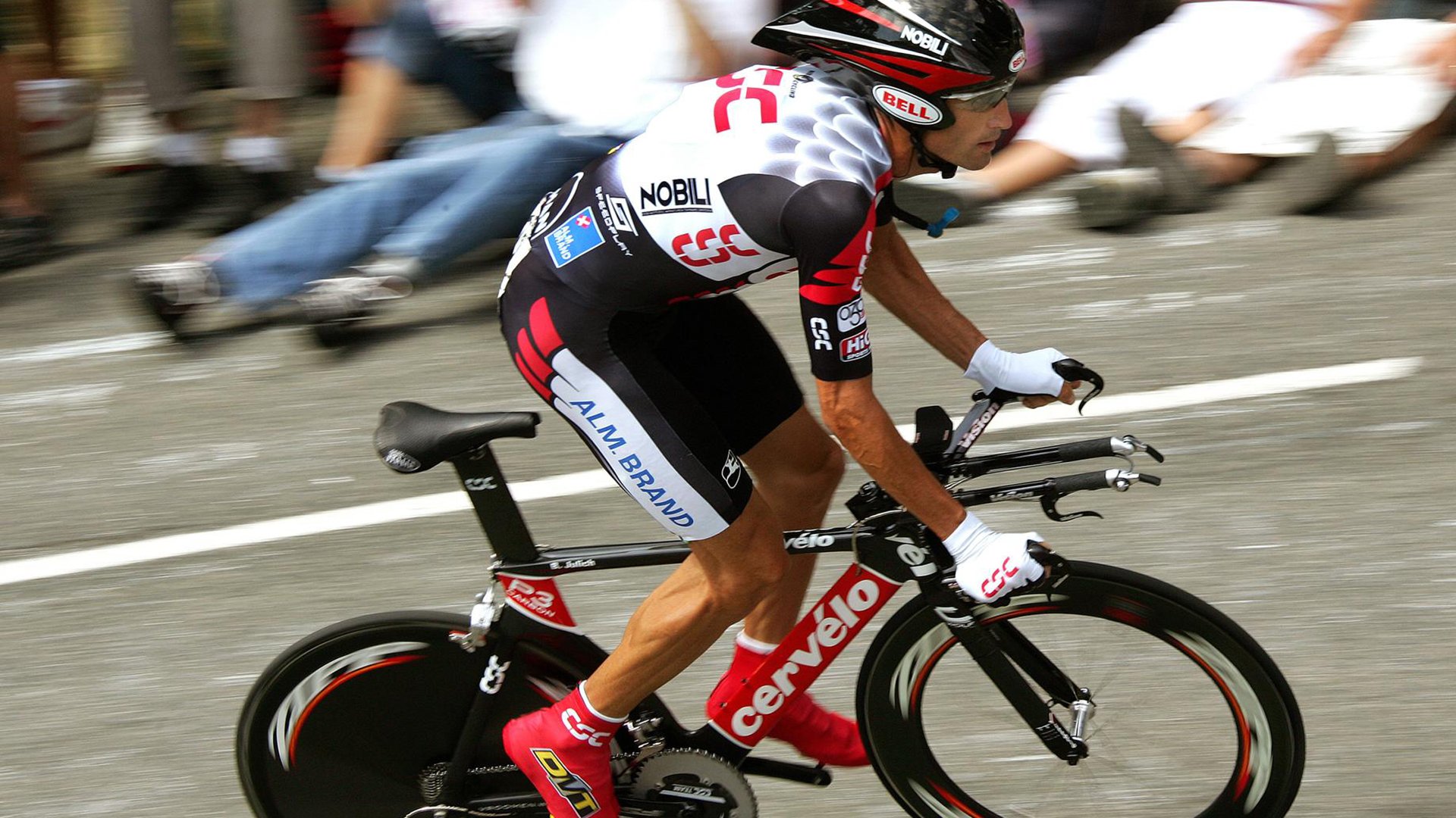 戈贝尔的沉默统治，当法国铁塔在CBA赛场投下巨影